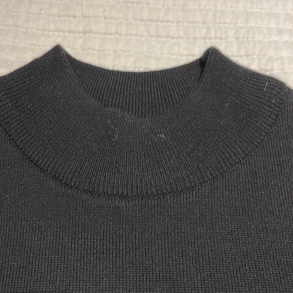Mock neck lambswool black turtleneck NWOT - Picture 5 of 6